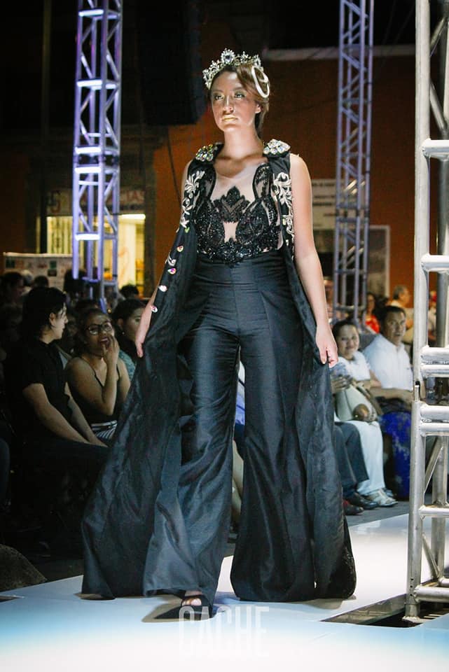 THE FASHION SHOW DESIGNERS 2019, HACIENDO ALUSION A â€œBOHEMIAN RHAPSODYâ€